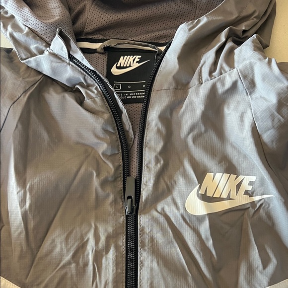 Nike Charcoal Hooded Jacket - Picture 1 of 5